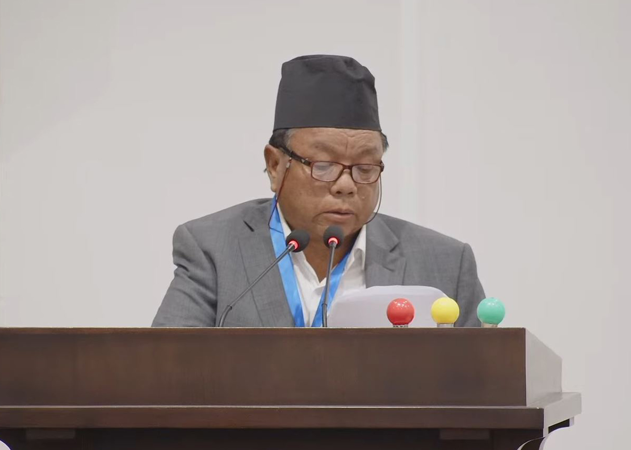 प्रतिनिधिसभा बैठकमा महावीर - म अचम्मको सांसदको रूपमा आएको छु, निष्पक्ष रहन्छु