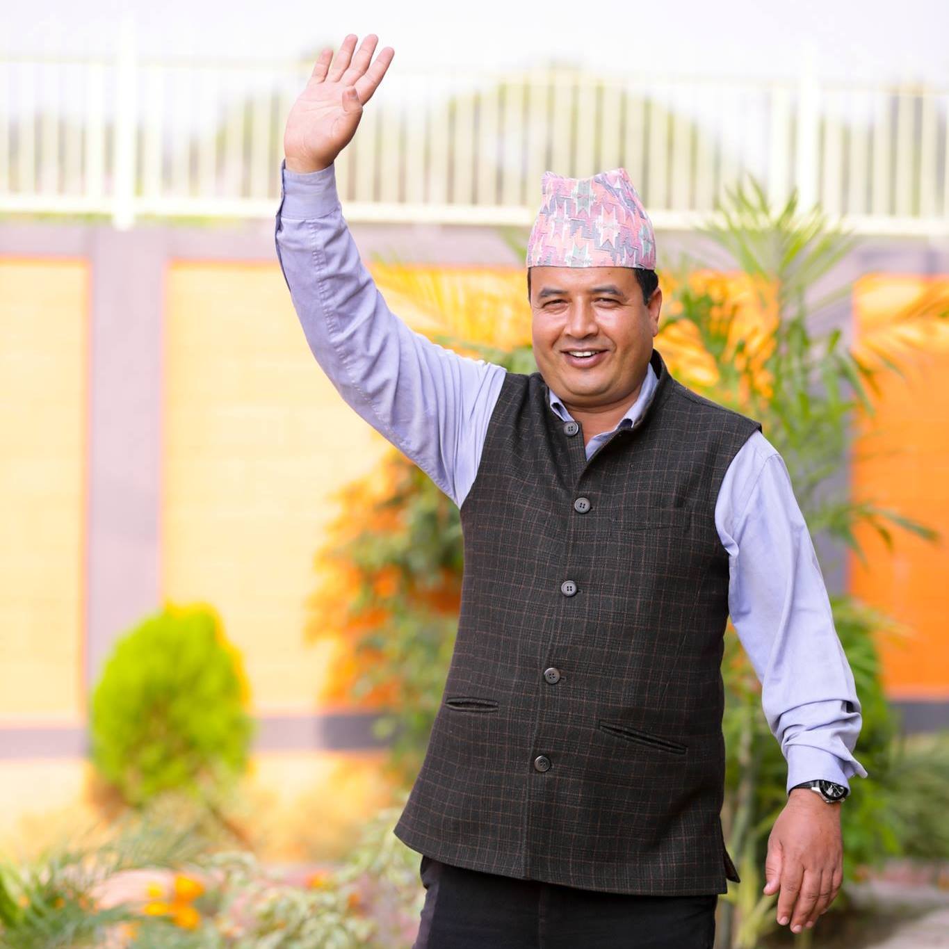 ‘स्मार्ट ठगले हिजो बा, देउवा र नानीका बालाई निकाल्छु भने, आज उल्टै भेट्न लगाए’ – बस्नेत