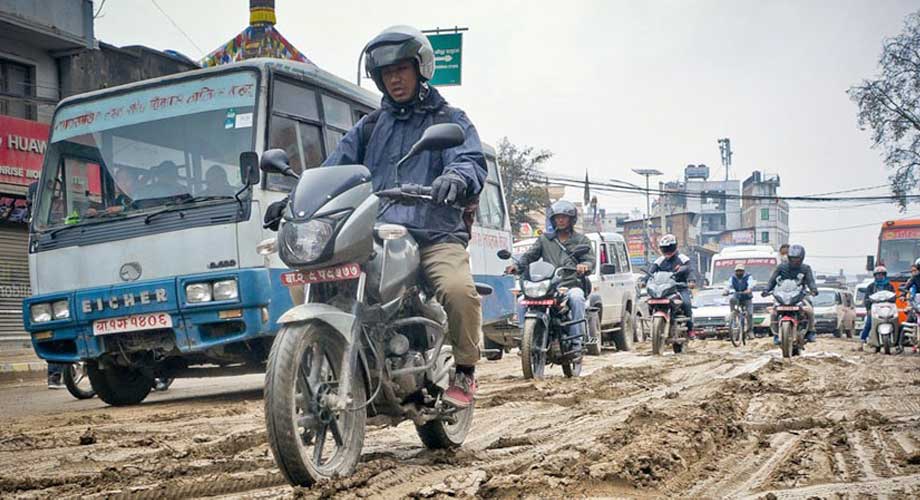 विकास निर्माणमा यसरी हुन्छ वेथिती