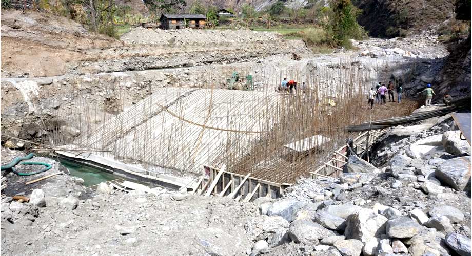 अपि पावर युद्धस्तरमा अगाडि बढ्यो, यसरी बन्दैछ  अपर नौगाड जलविद्युत् आयोजना (फोटोफिचर)