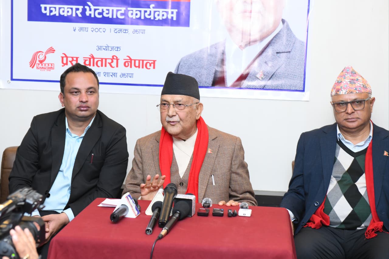 देश जोगाउन  पुन: झापा ५ मा उम्मेदवार भएर आएको छु - केपी शर्मा ओली