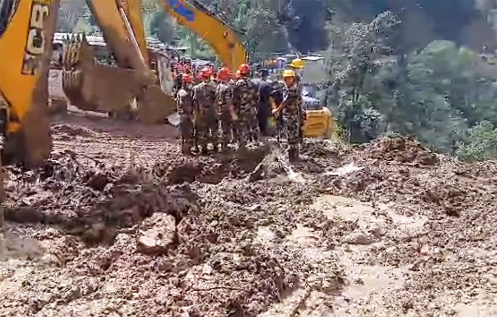 बाढीपहिरो प्रभावितलाई अस्थायी आवास बनाउन १० दिनभित्र अनुदान, क्षति मूल्यांकन गर्न टास्क फोर्स