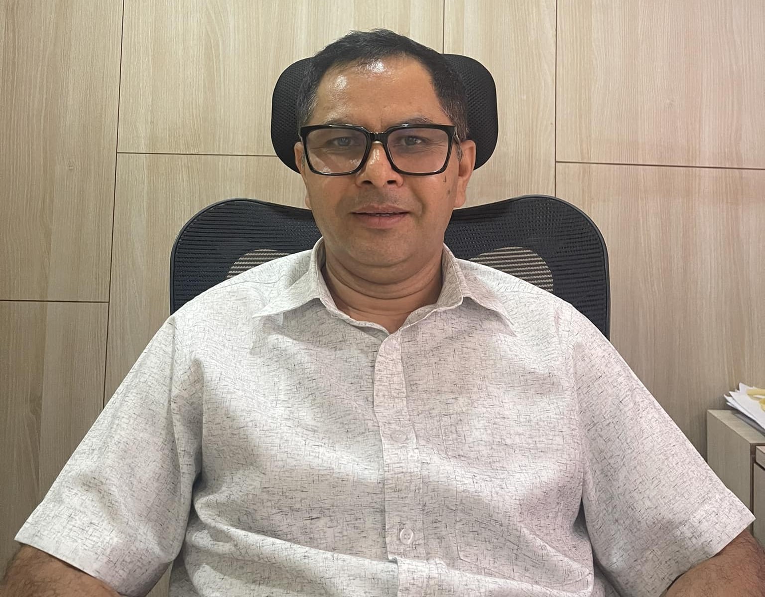 कर्फ्युबीच ब्रोकर रेग्मीको आवाज– सेयर बजार स्थगन गरौँ