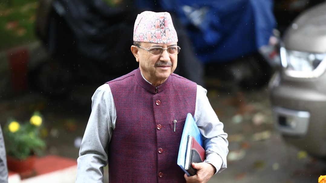 गगन पक्षले कांग्रेसको आधिकारिकता दाबी गर्नु लोकतन्त्र माथिको षड्यन्त्र हो  - पूर्णबहादुर खड्का