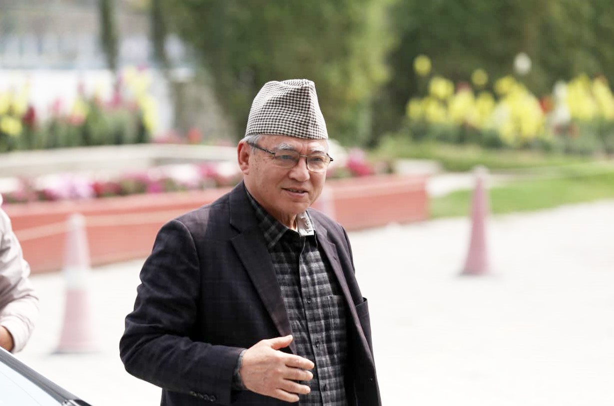 एमाले संसदीय दलको नेतामा बादल निर्विरोध