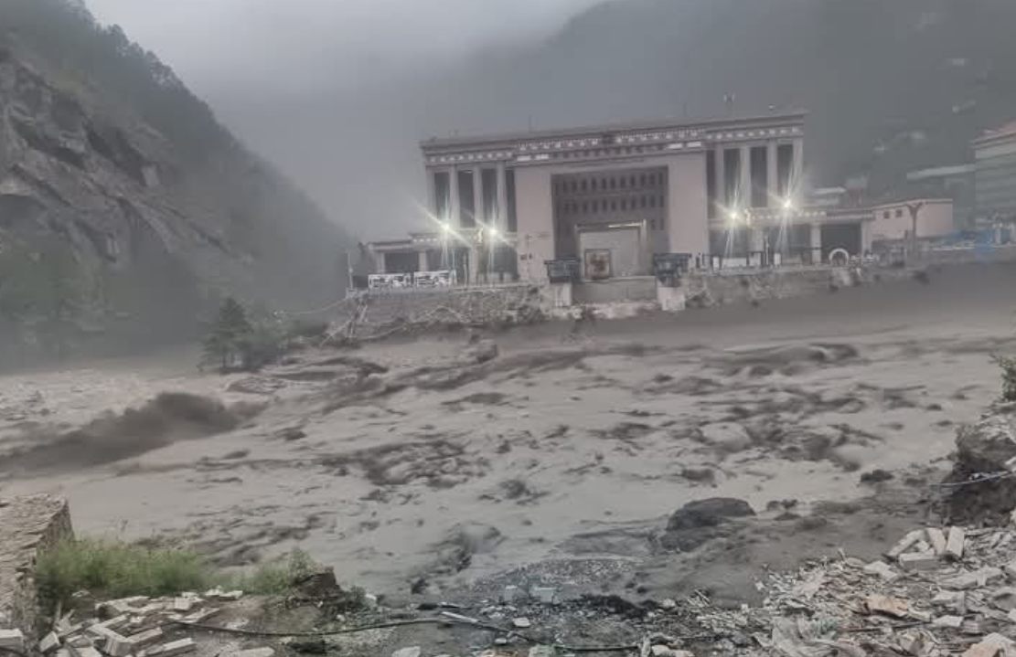 रसुवा बाढी : २८ करोड बढीको बीमा दाबी