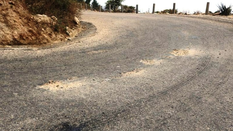 सडक डिभिजन भक्तपुरको चेतावनी: १० निर्माण कम्पनीलाई काम सक्न ७ दिने अल्टिमेटम