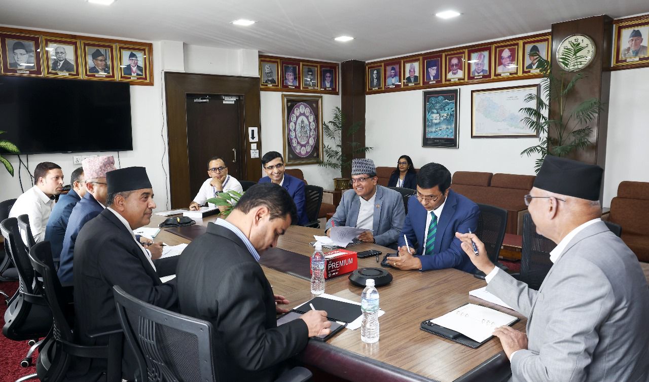 संघीय अस्पतालमा २१ सय जनशक्ति थप गर्न स्वास्थ्य मन्त्रालयको प्रस्ताव, अर्थ मन्त्रालयसँग छलफल
