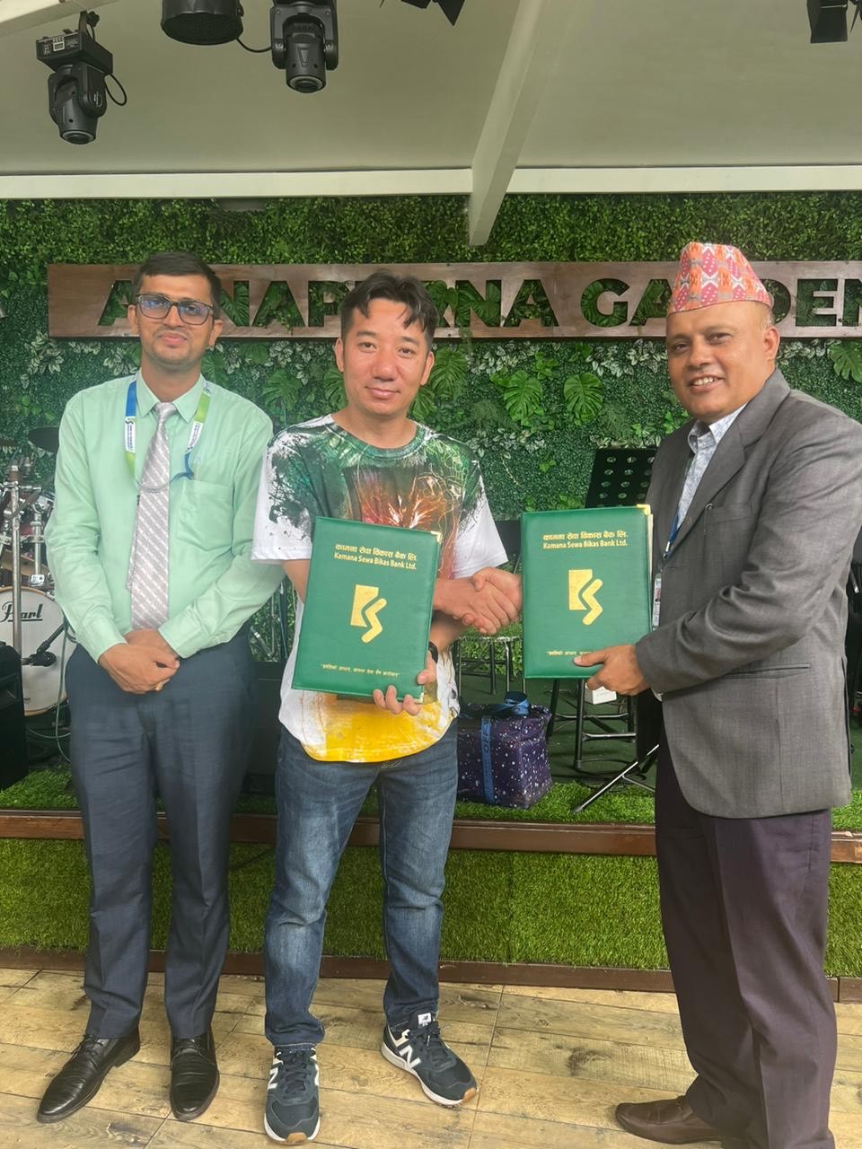 कामना सेवा विकास बैंक र अन्नपुर्ण गार्डेन क्याफे एण्ड लाउन्ज बीच मर्चेन्ट सम्झौता