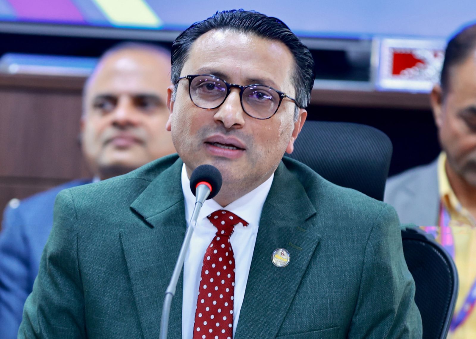 यसपटक मध्यावधिपछि बजेट घट्दैन - अर्थमन्त्री वाग्ले
